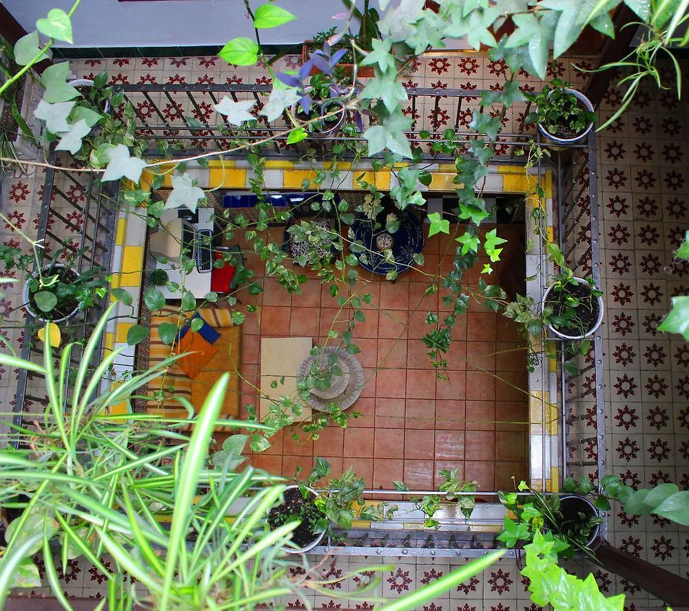 Hostal Lis Seville Guest house